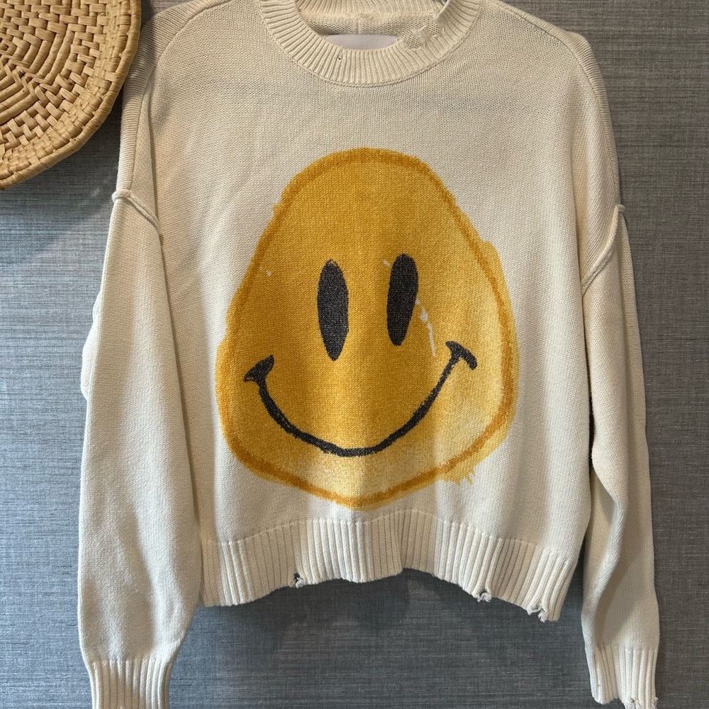 pistola Cream Sweater with Yellow Smiley